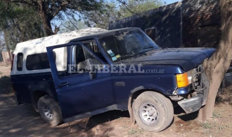 Empleado municipal se descompensó al volante, chocó y murió