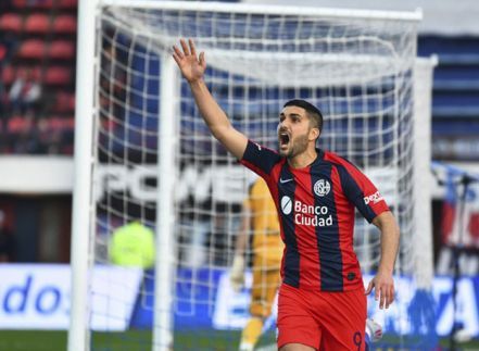 Victoria de San Lorenzo ante Godoy Cruz en su debut en la Superliga