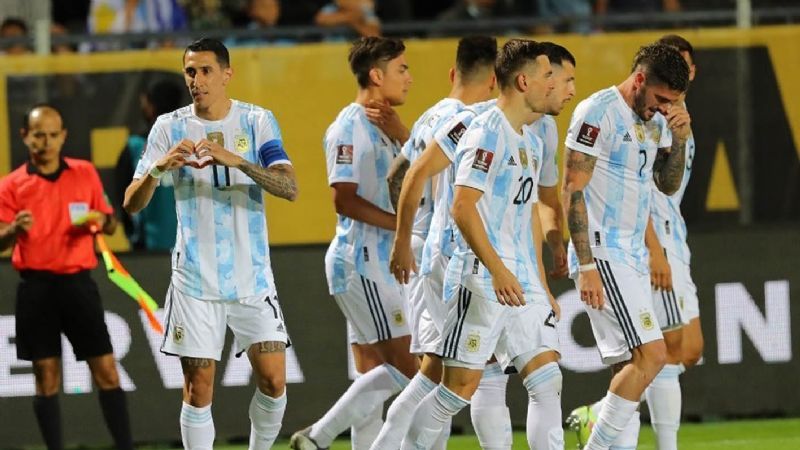 Argentina superó a Uruguay, con un golazo de Di María