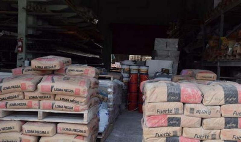 El precio del cemento volvio a subir y en Santiago, la bolsa cuesta mas de $800