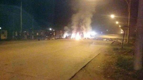 Un grupo de vecinos intentó tomar una comisaría para liberar a un detenido