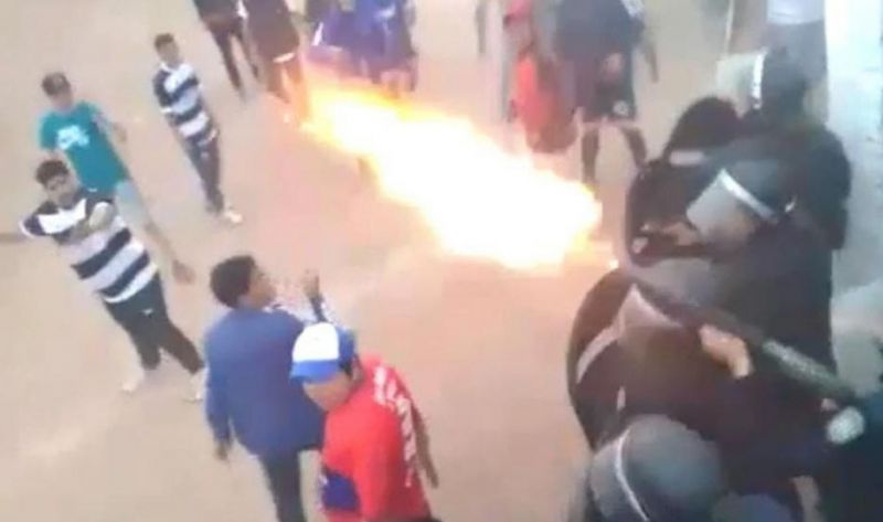 Fútbol, escándalo, destrozos y un policía con hundimiento y fractura de cráneo