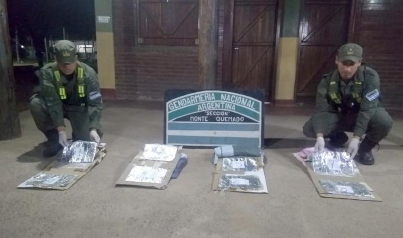 Detienen a una mujer que escondía más de 2 kilos de cocaína en sábanas