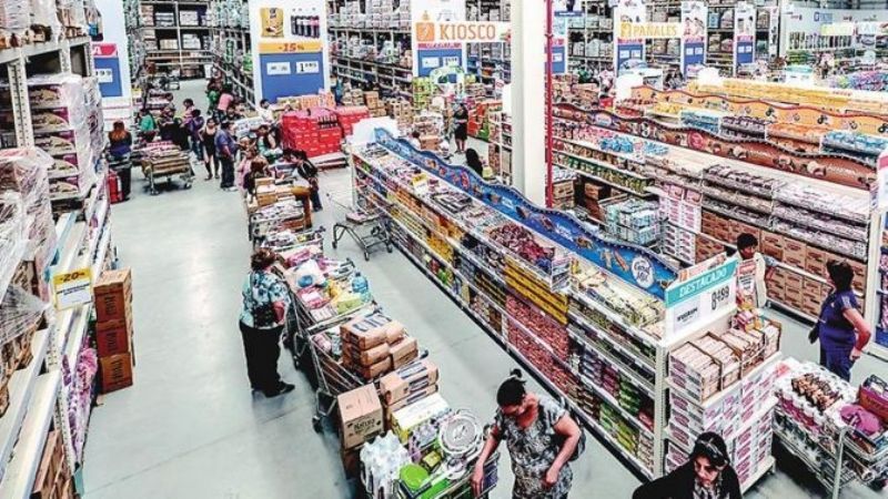Las compras en mayoristas y supermercados crecieron en octubre