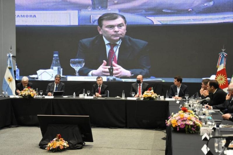 Wado de Pedro y Gerardo Zamora mantuvieron una reunión por los Bajos Submeridionales