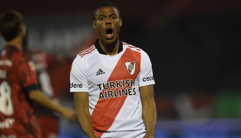 River goleó a Newell's y se prende en los primeros puestos