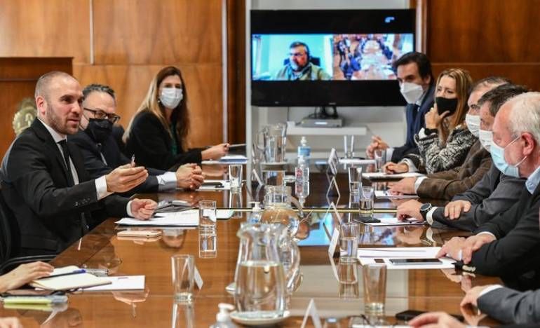Gobierno elimina las retenciones a la exportación de servicios