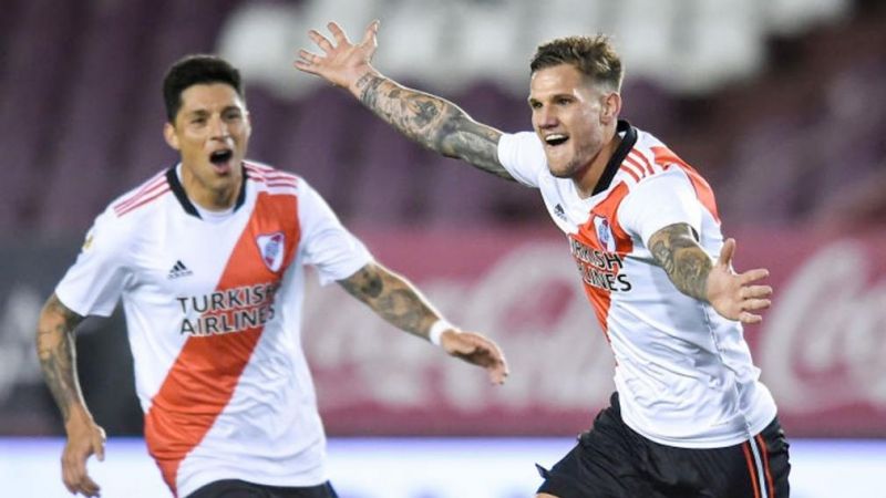 River volvió a exponer su fútbol y contundencia para golear a Lanús