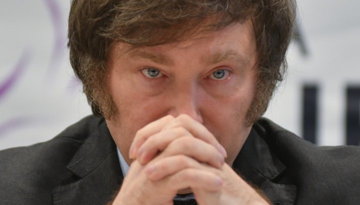 El enojo de Javier Milei en una entrevista por el ruido detrás de cámara