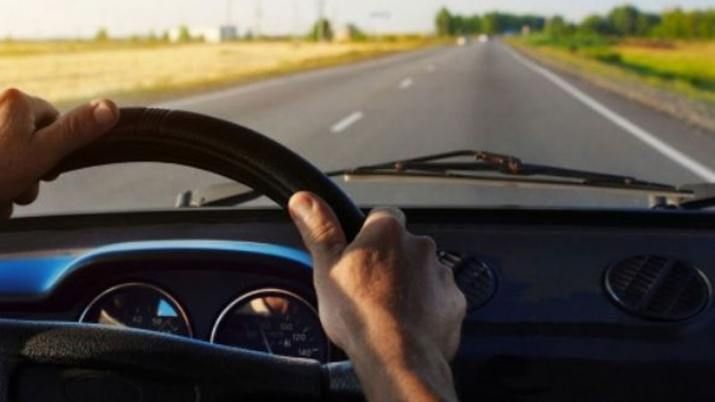 Las 10 pautas para ahorrar combustible en las vacaciones