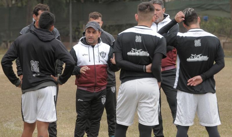 Central Córdoba vuelve a jugar en Primera y se paraliza Santiago