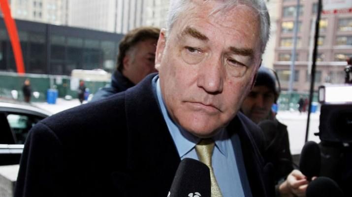 Trump indulta a exmagnate de los medios, condenado por fraudes millonarios