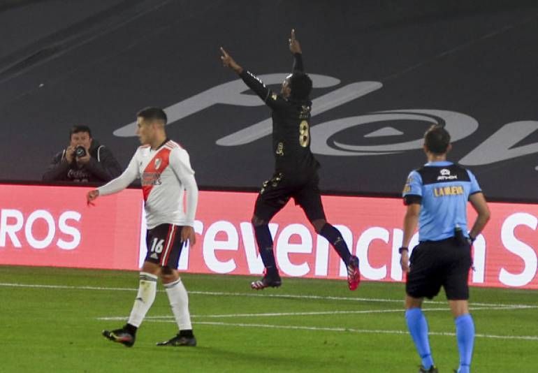 Colón le ganó de visitante a un River alternativo