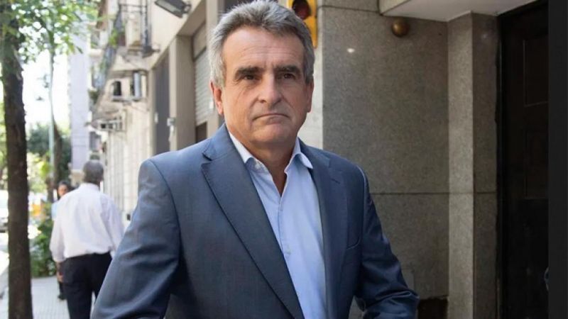Agustín Rossi afirmó que se enteró por televisión que debía renunciar por ser candidato