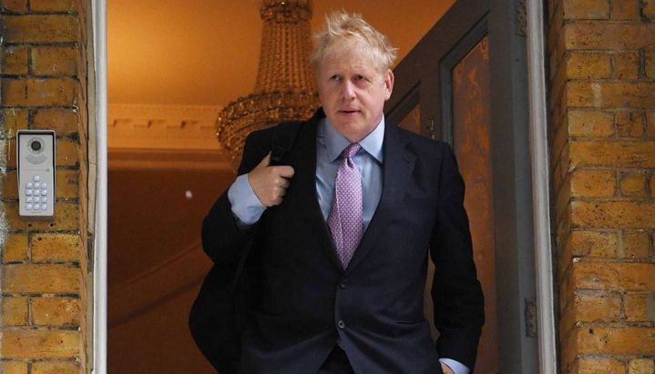 Diez días después de contraer coronavirus, hospitalizaron a Boris Johnson