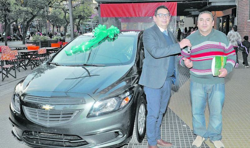 Hamburgo Compañía de Seguros regaló un nuevo auto cero kilómetro