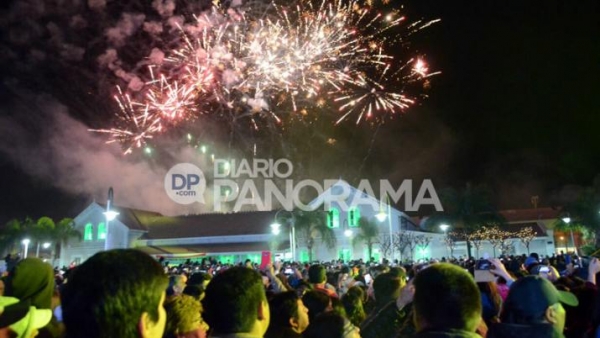 Una multitud en los festejos por el 105º aniversario de La Banda