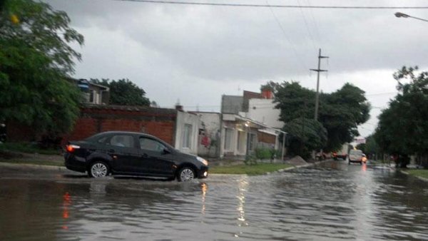 Históricos 140 milímetros dejaron barrios anegados en Loreto