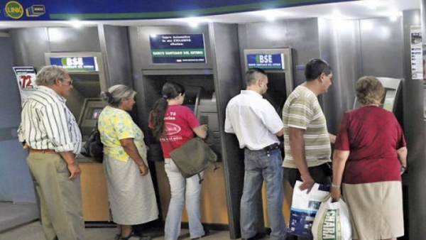 El 27 pagan el sueldo de la administración pública y los municipios de Capital y La Banda