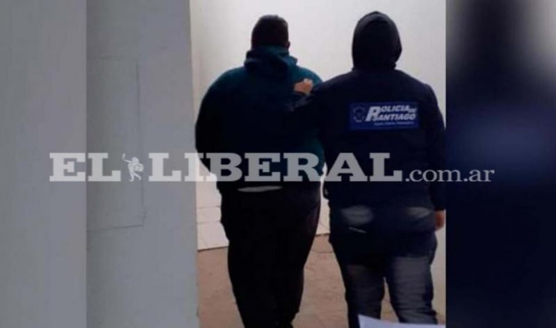Pidió 15 préstamos con la tarjeta de crédito que extravió una mujer y cayó preso