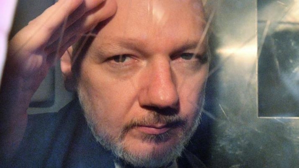 Suecia reabre el caso de violación contra Julian Assange