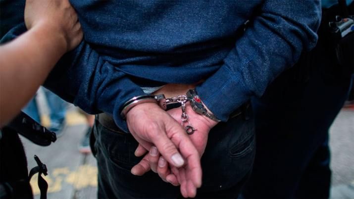 Se entregó a la Policía un padre denunciado por abusar de su hija de 5 años
