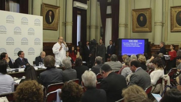 Aborto: se aceptarían cambios para impedir que el proyecto se caiga en el Senado