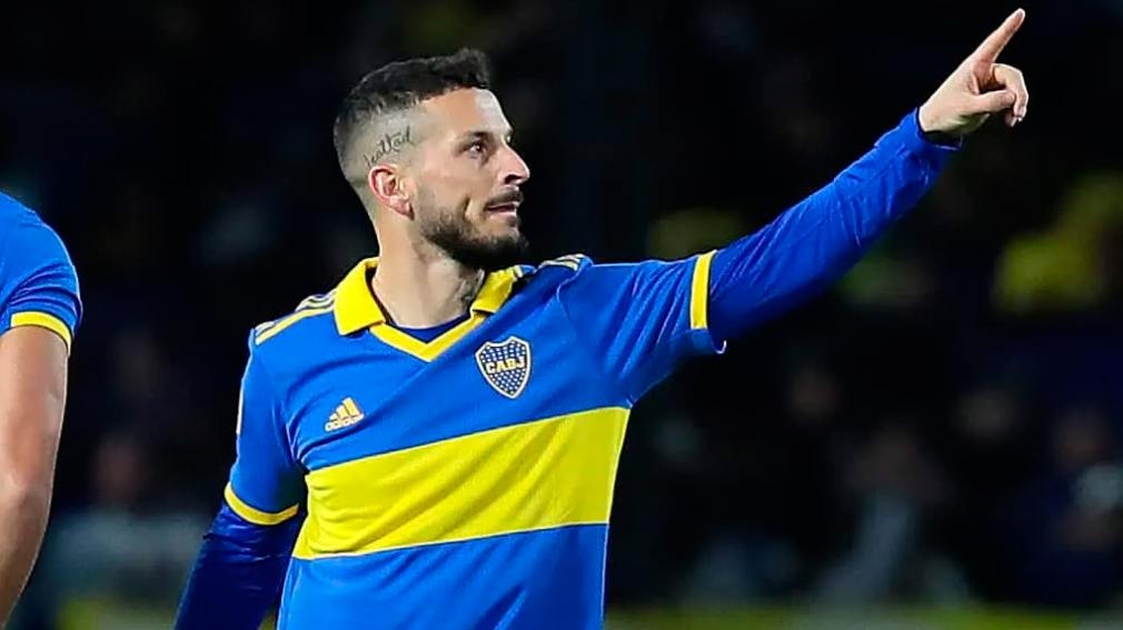 Boca recupera a Darío Benedetto para enfrentar a Huracán