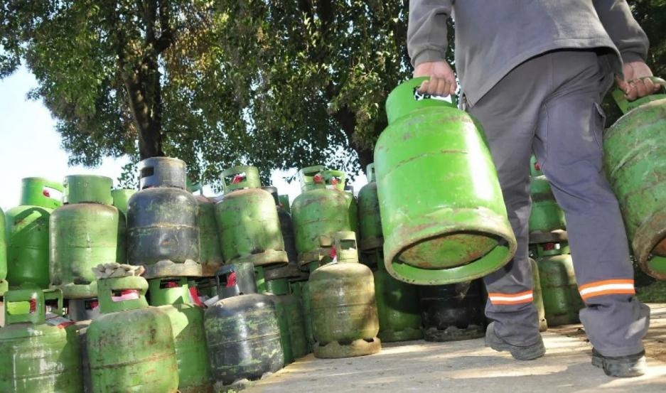 Ajustes: el precio de la garrafa de 10 kilos subiría entre 6 y 8% a partir del 1 de abril