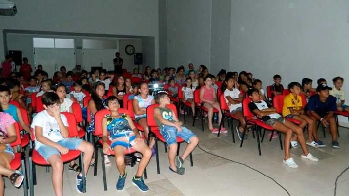 Auspicioso comienzo de año para el programa cine móvil