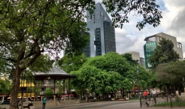 El lunes arranca agradable, pero podría llover por la tarde
