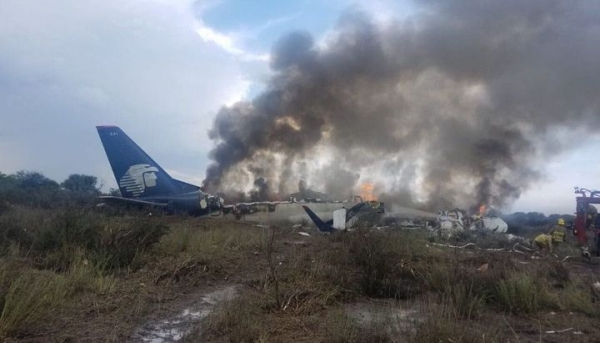 Se desplomó un avión de Aeroméxico en el aeropuerto de Durango: no hubo víctimas fatales