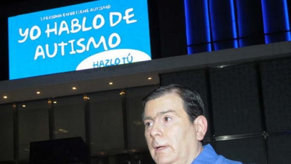 Se recordó el Día del Autismo con la presencia del gobernador Gerardo Zamora en el Fórum