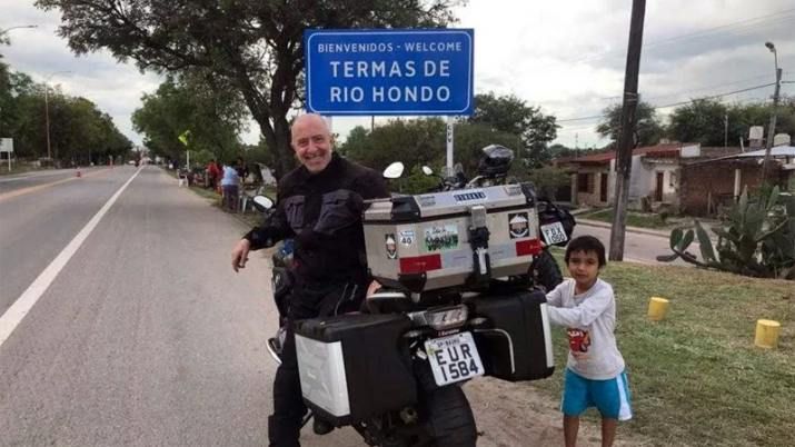 El médico brasilero que visitó Termas de Río Hondo y se sintió como un "popstar"