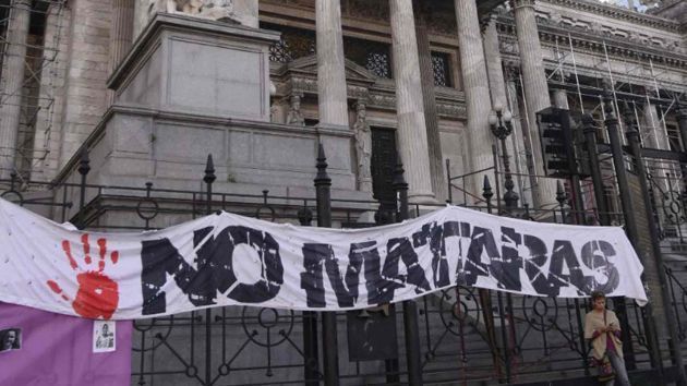 Al menos 327 mujeres fueron asesinadas en el país durante el 2019