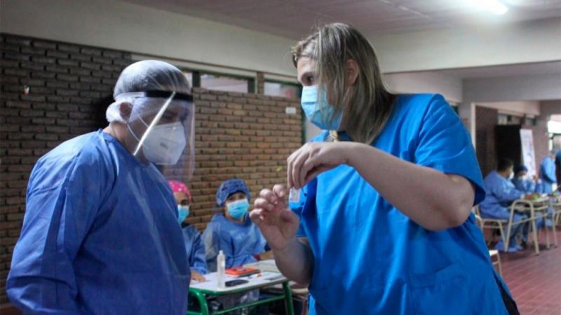 Tres fallecidos y 426 nuevos casos de coronavirus en Santiago del Estero