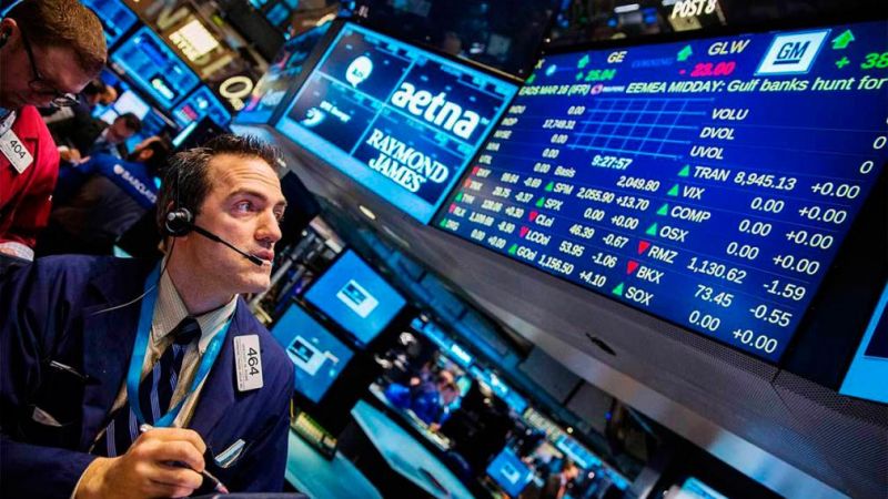 Wall Street reacciona a la baja por temor a una inminente invasión de Rusia a Ucrania