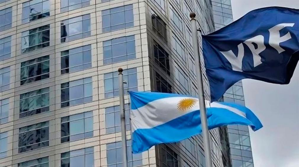 Euforia en Wall Street tras la victoria de Milei: las acciones argentinas suben hasta 42% y se disparan los bonos