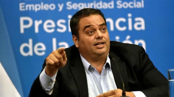 Triaca dijo que le "llama la atención" la "solidaridad" cegetista con los trabajadores de Pepsico