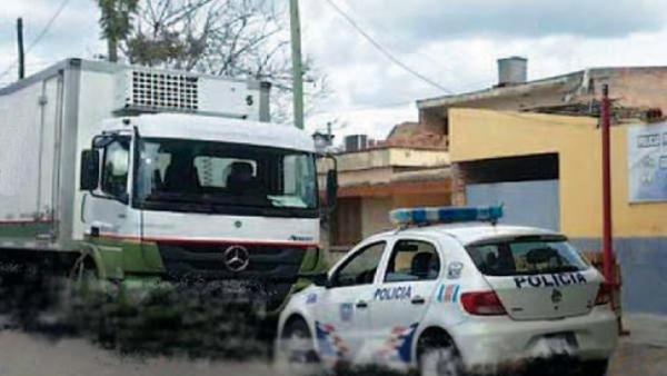 Dejó su camión estacionado y le robaron 370 mil pesos