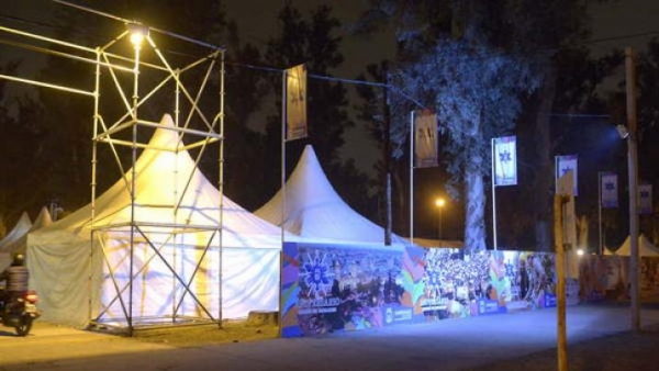 Con la apertura de la Feria Artesanal, inician hoy los festejos por los 465 años de Santiago