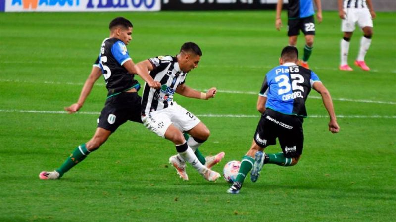 Central Córdoba debutó en la Liga Profesional con un empate ante Banfield