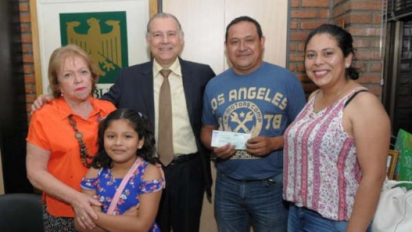 Hamburgo entregó sus premios mensuales entre sus asociados