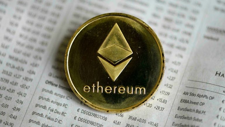 Piratas informáticos roban 97 millones de dólares a una bolsa japonesa de criptomonedas