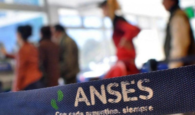 Retoma el pago a los jubilados y de Asignaciones Universales