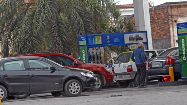 Se necesitan casi $70 mil al año para mantener un auto mediano