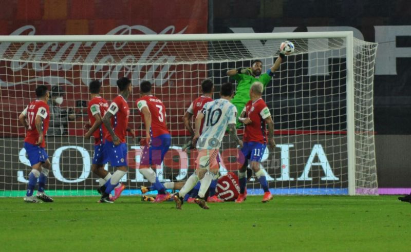 Argentina y Chile igualaron 1 a 1 en el Estadio Madre de Ciudades