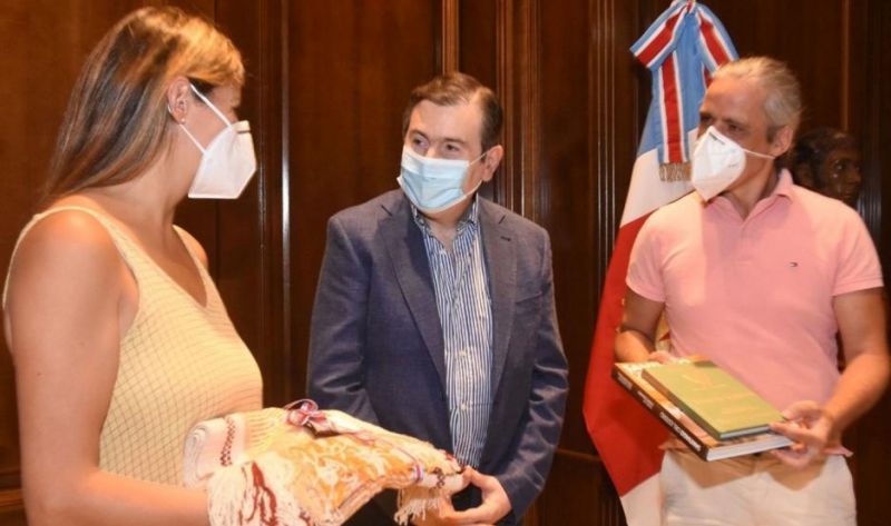 Zamora recibió al médico español Dr. Francisco Soldado en Casa de Gobierno