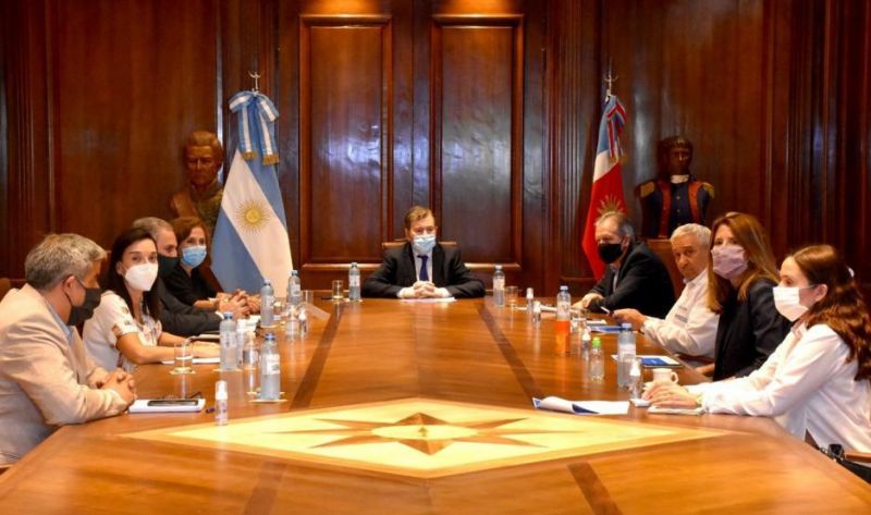 Último momento: el Coe dio a conocer las restricciones para Santiago que regirán desde mañana 1 de Mayo