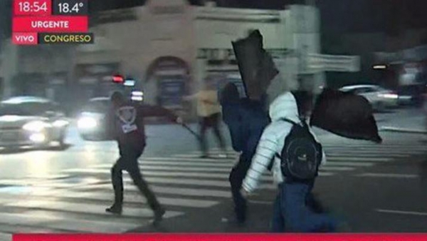 Incidentes en una protesta por la aparición de Santiago Maldonado